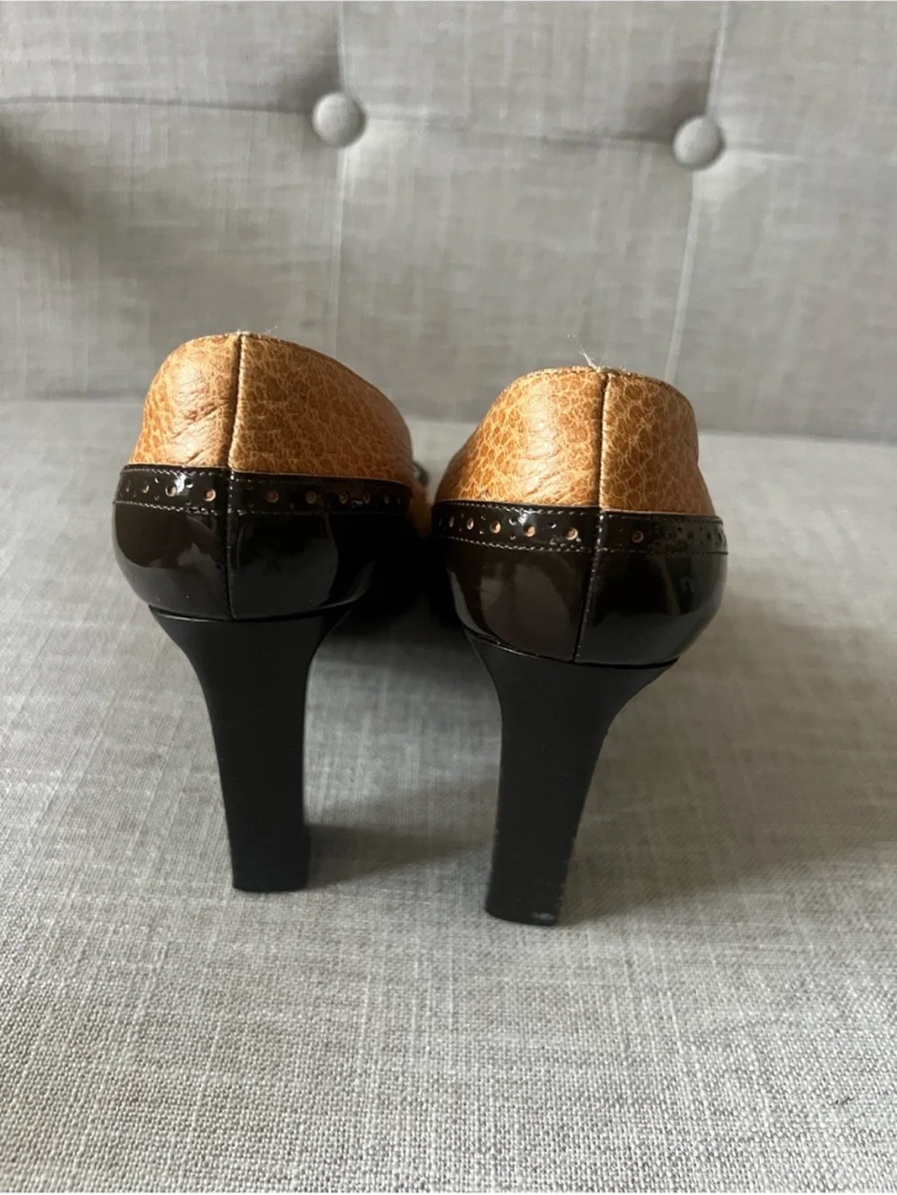 Via Spiga Classic women’s dressy vintage inspired two -Tone Mary Jane Pumps, 8.5
